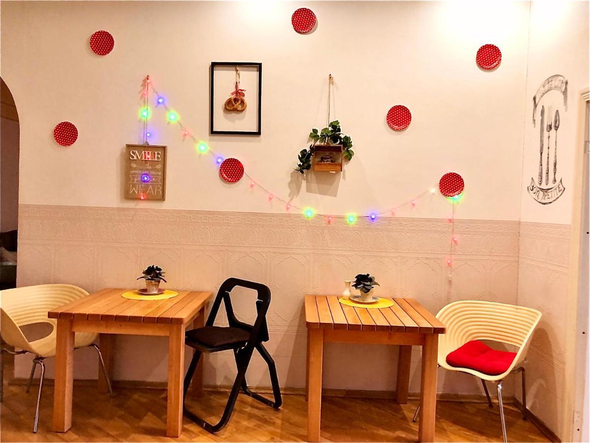 Pandeson Hostel นิปโปร ภายนอก รูปภาพ
