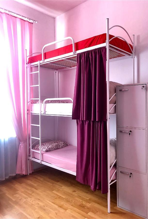 Pandeson Hostel นิปโปร ภายนอก รูปภาพ